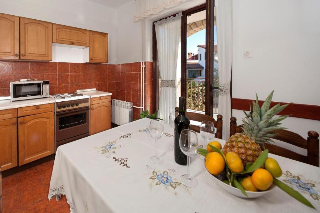 Apartments Rafael Poreč Buitenkant foto
